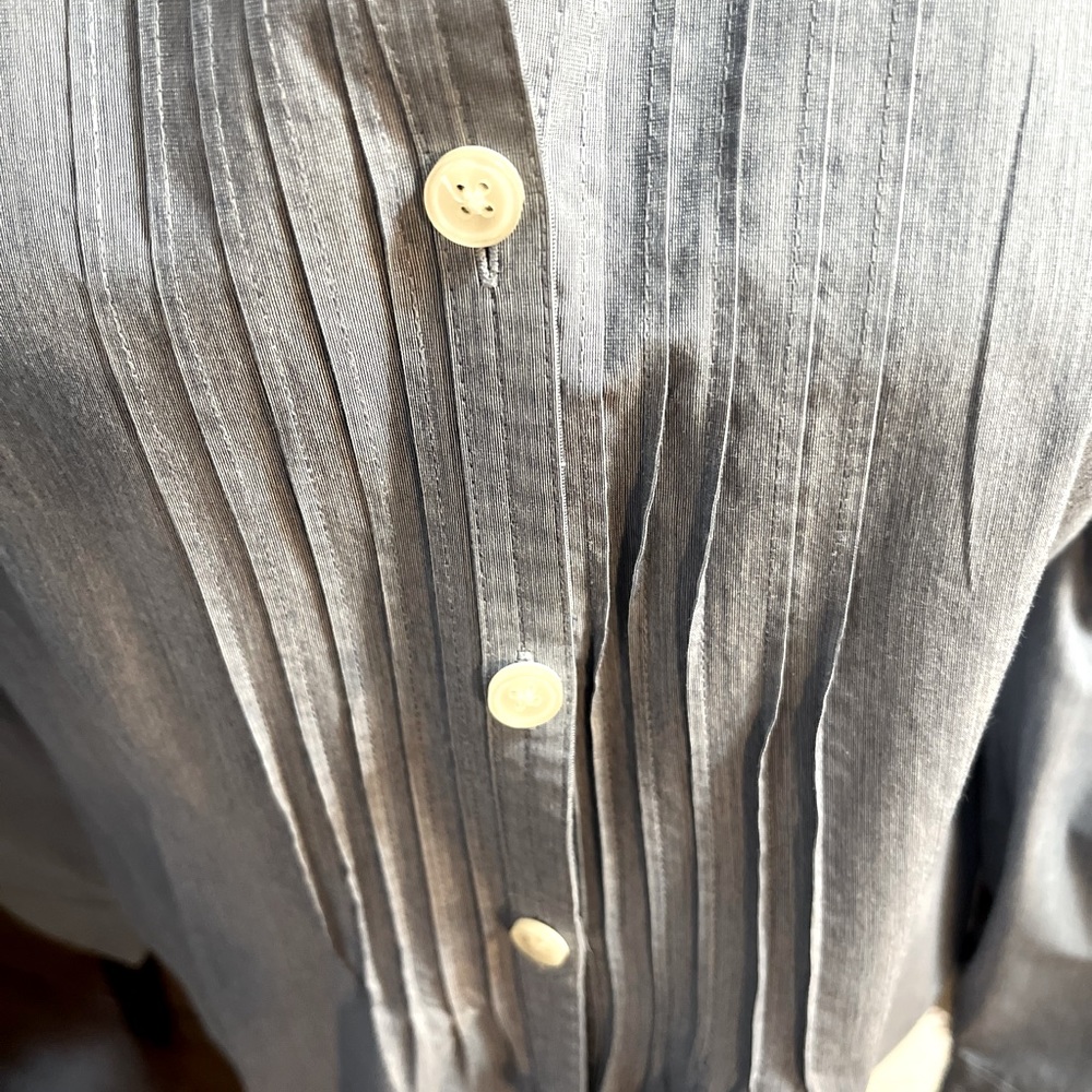Van-Heusen Classic Pintucked Long Sleeve Sz M